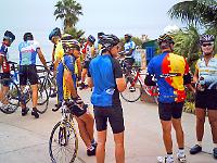 56bikepath03  Riders regroup at Swami's Beach and pick up several more riders. Lots of "bull" flying around here now.